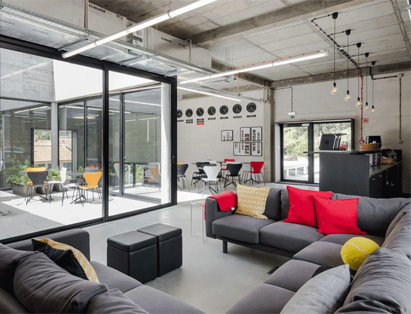 杭州675方工業(yè)風辦公室裝修設(shè)計實景圖