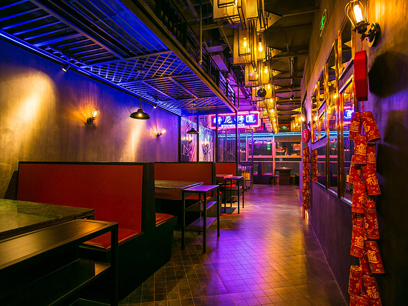 杭州470平港式火鍋店裝修設(shè)計(jì)案例